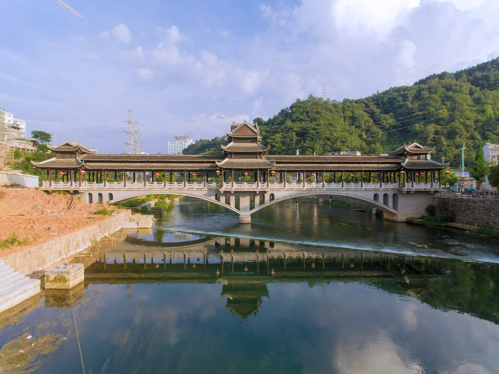 9.鳳凰風(fēng)、雪、雨、霧橋 首圖.jpg