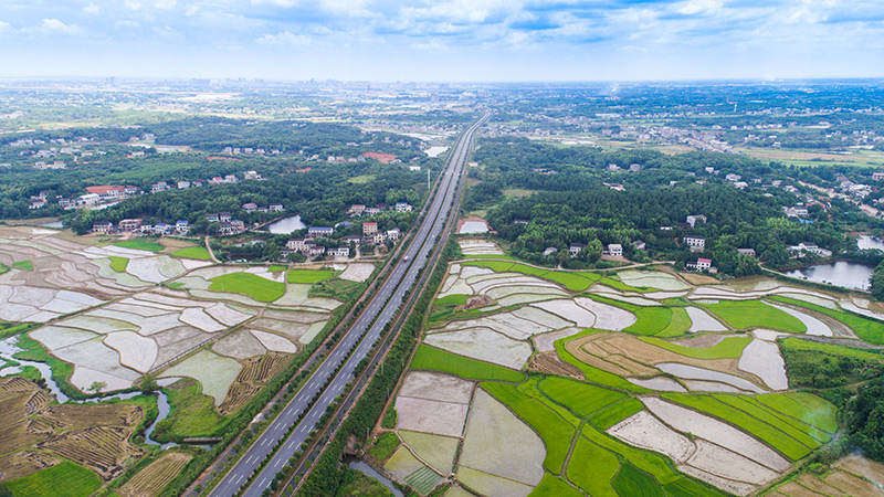 17、芙蓉大道湘陰段道路工程（3）.jpg